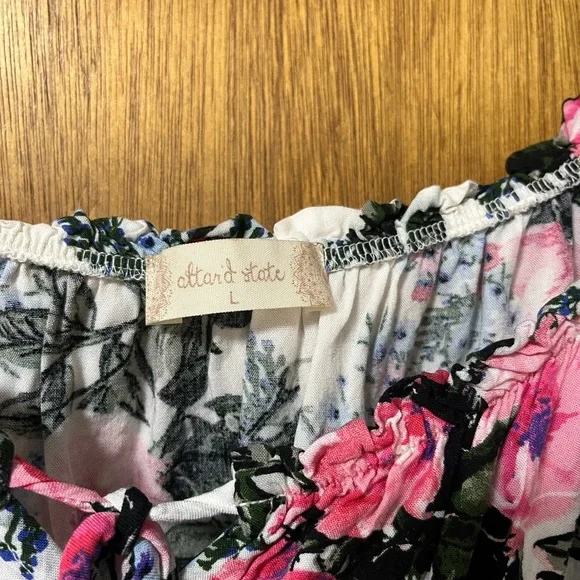 Alter’d state crop top - Picture 2 of 2